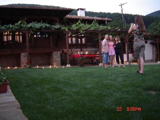 The House With The Vine Guest House Scherawna Exterior foto